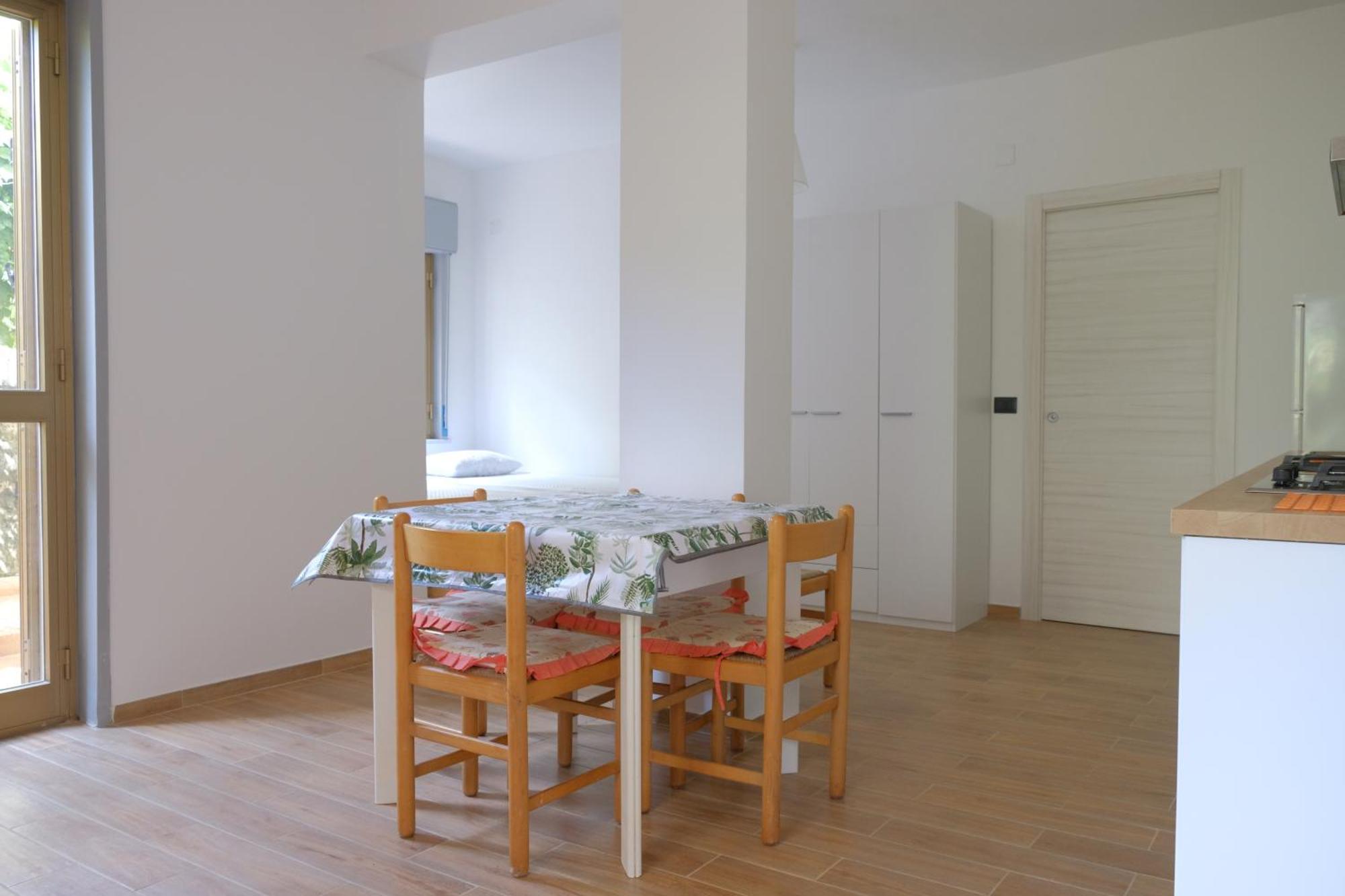 Libellula Apartment Giardini Naxos Exterior photo